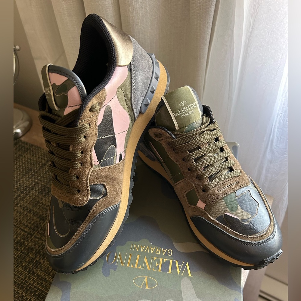 VALENTINO - Woman SNEAKERS CAMOU green.Size 38. Original.